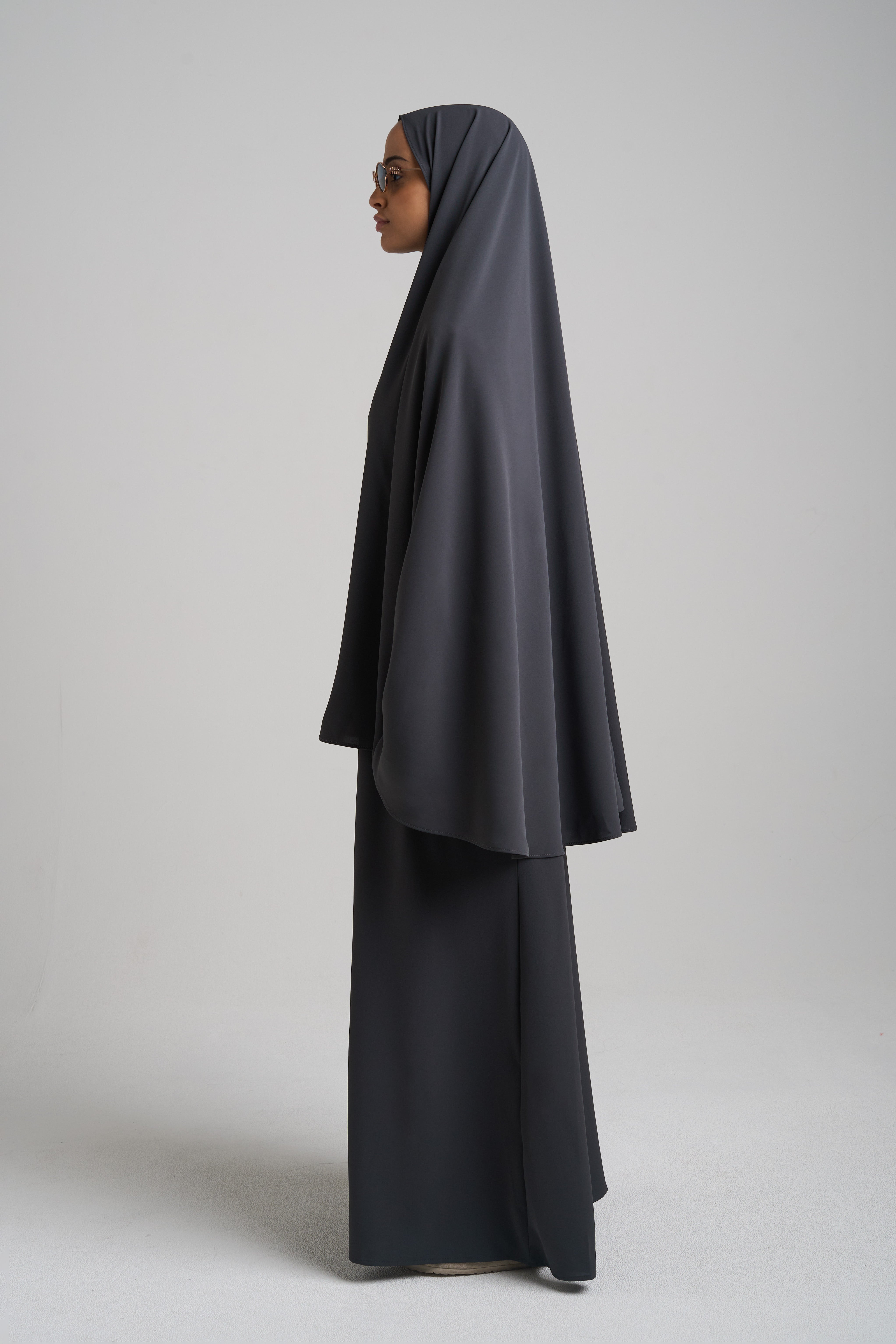 ★Premium 3 レイヤードKhimar (Taupe)【新品、未使用】 Three Layer Champagne Taupe Khimar - The Modease