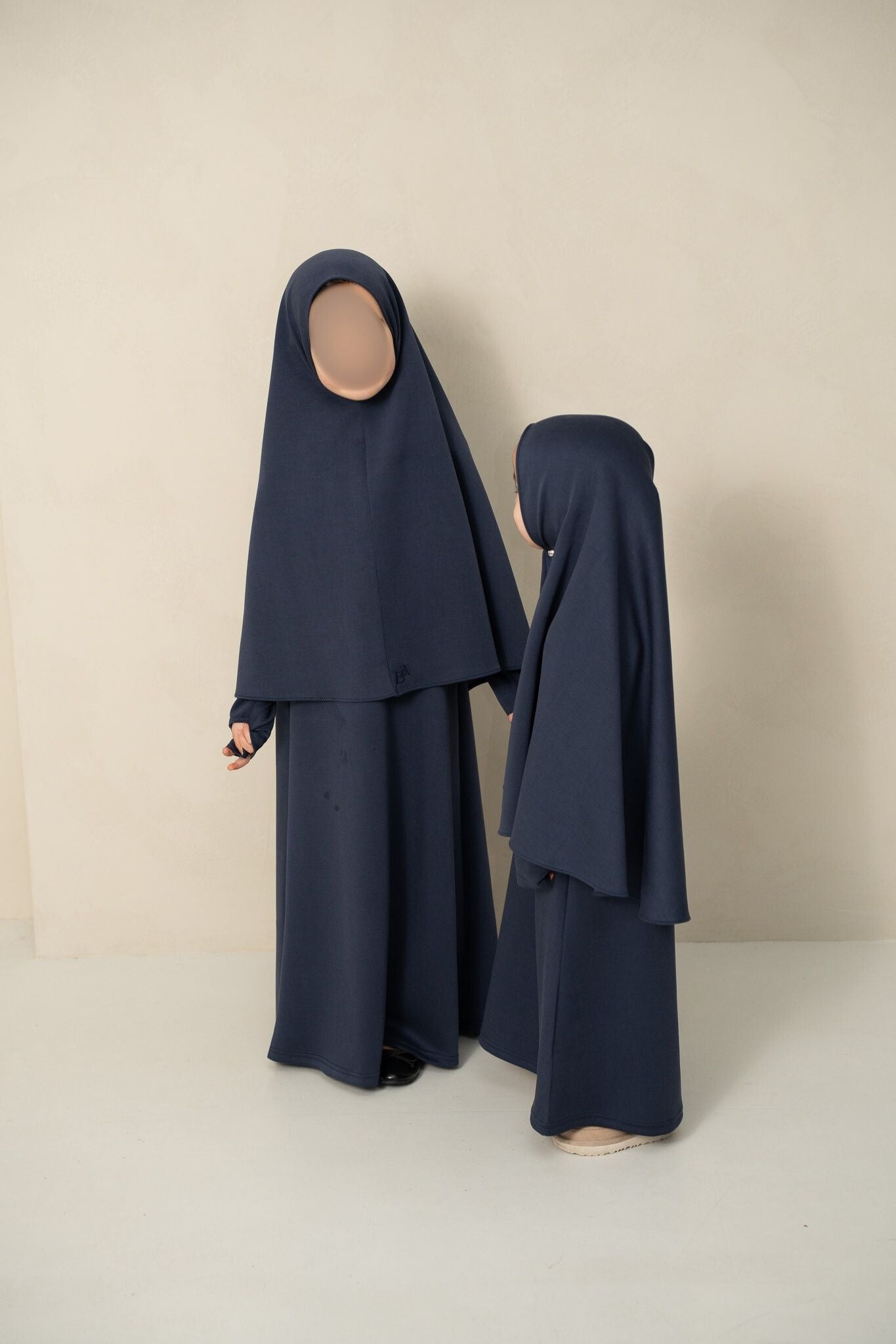 Variant gallery image 2