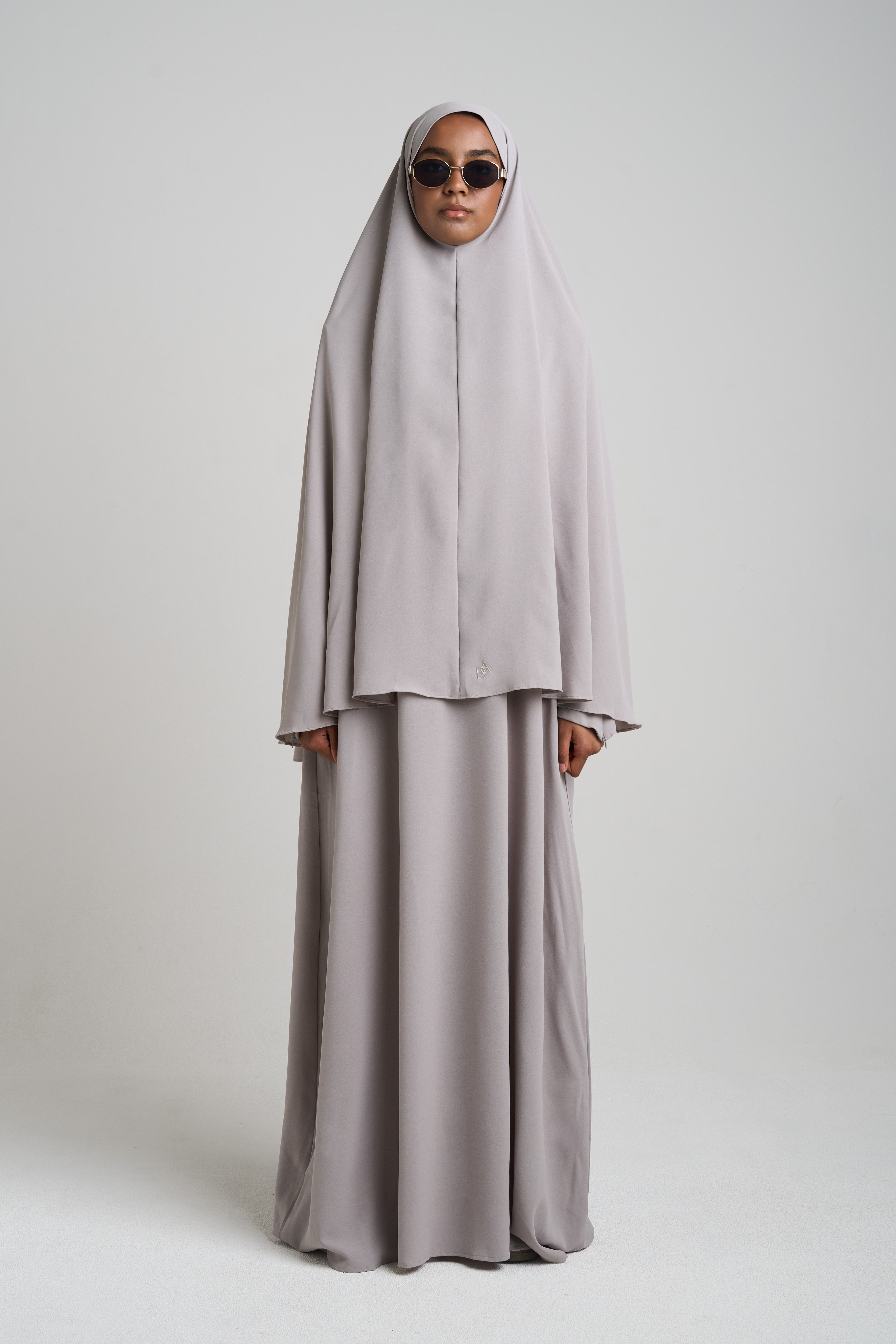 ★Premium 3 レイヤードKhimar (Taupe)【新品、未使用】 Three Layer Champagne Taupe Khimar - The Modease