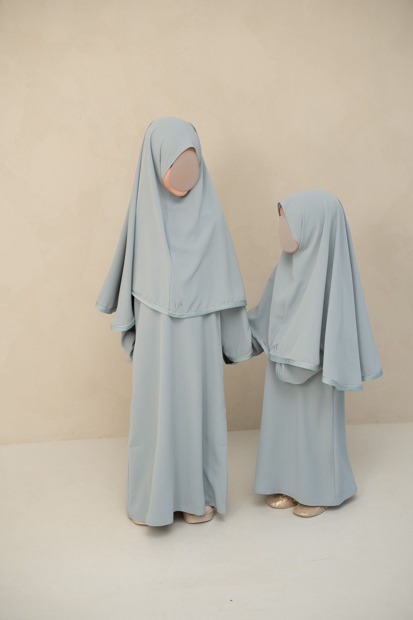 Variant gallery image 4