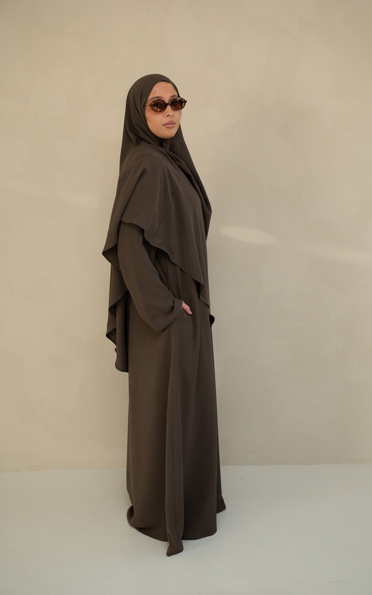 Variant gallery image 2