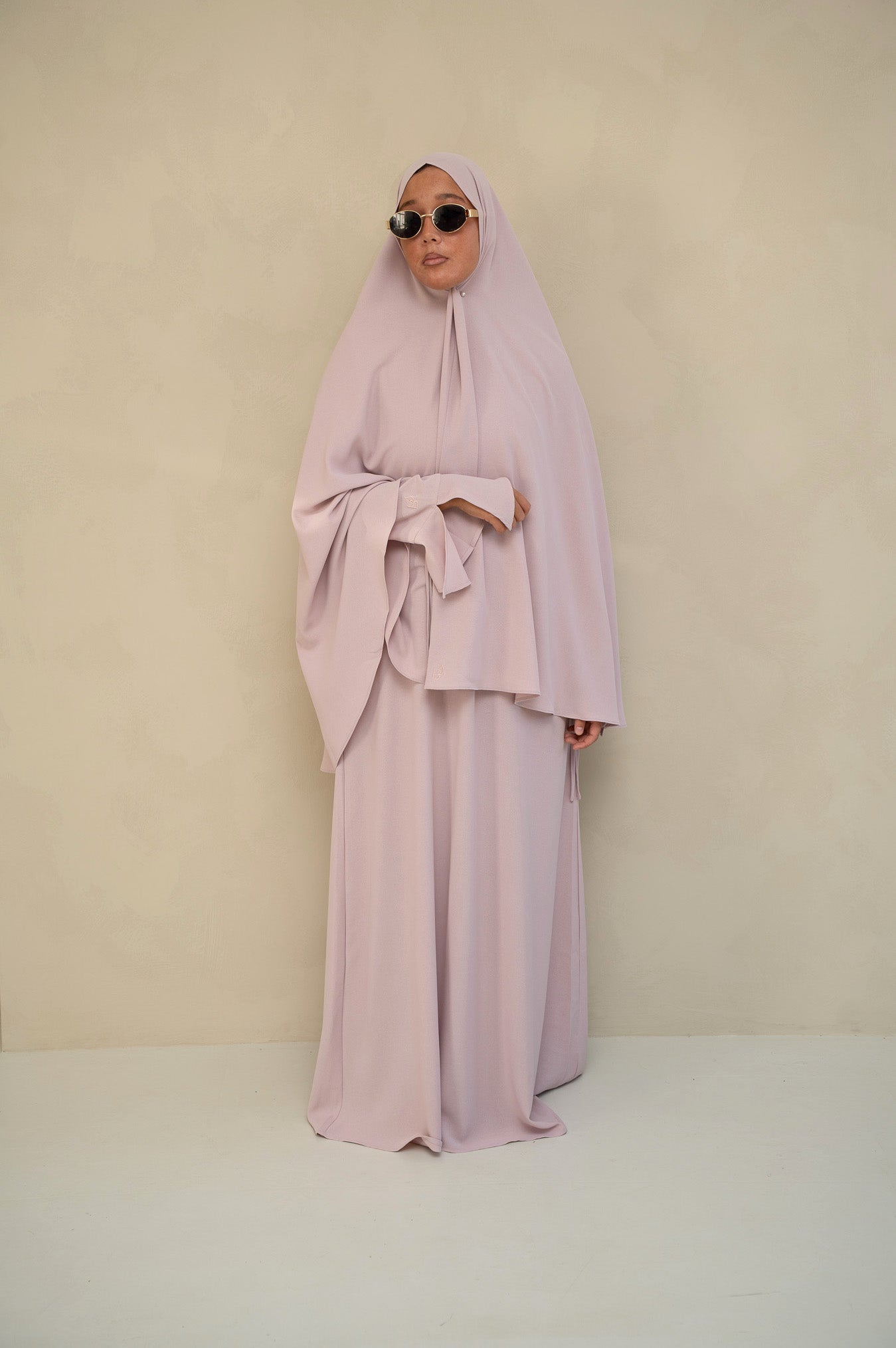 Lightweight Ribbon Sleeve Abaya