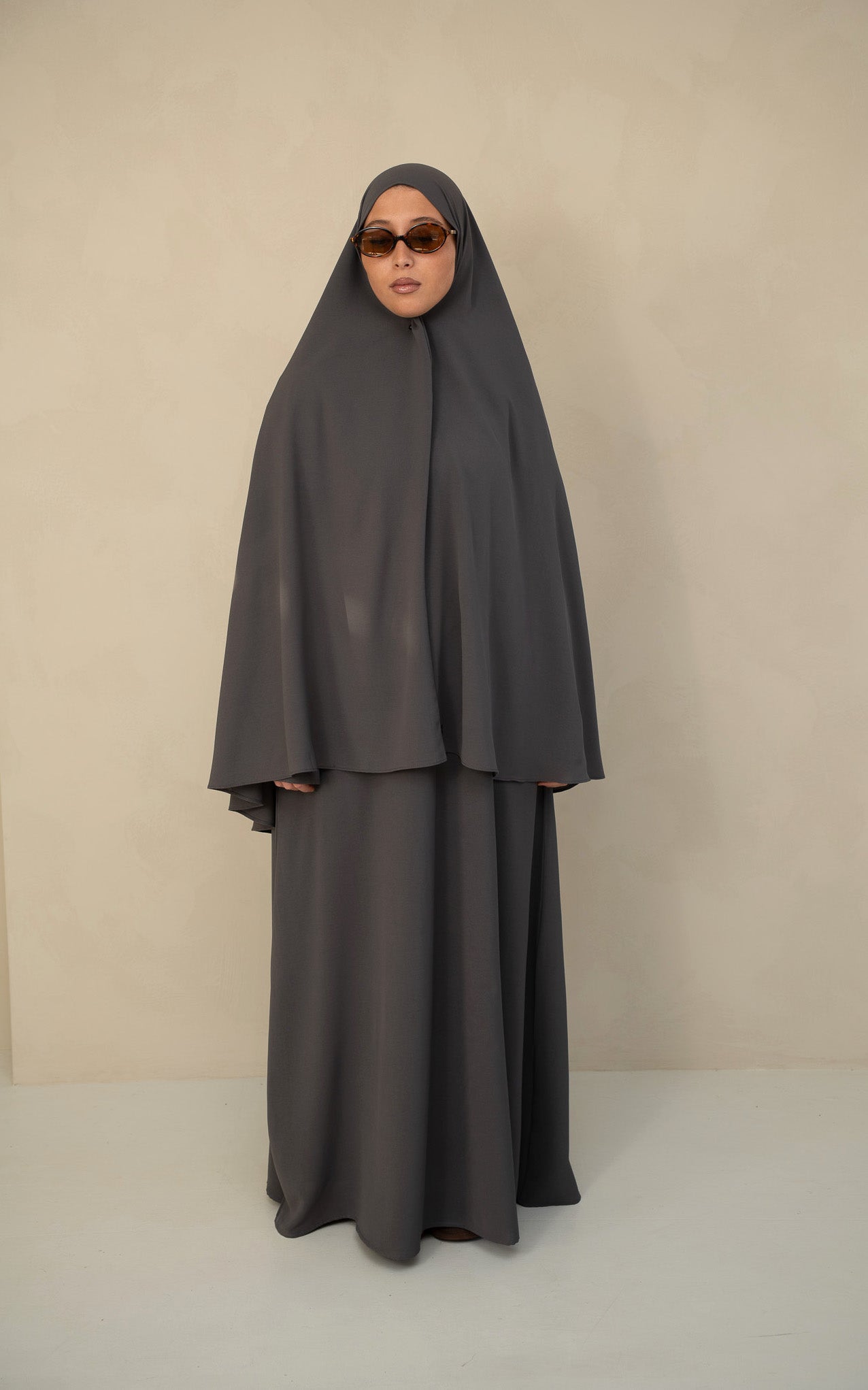 Lightweight Hip Khimar