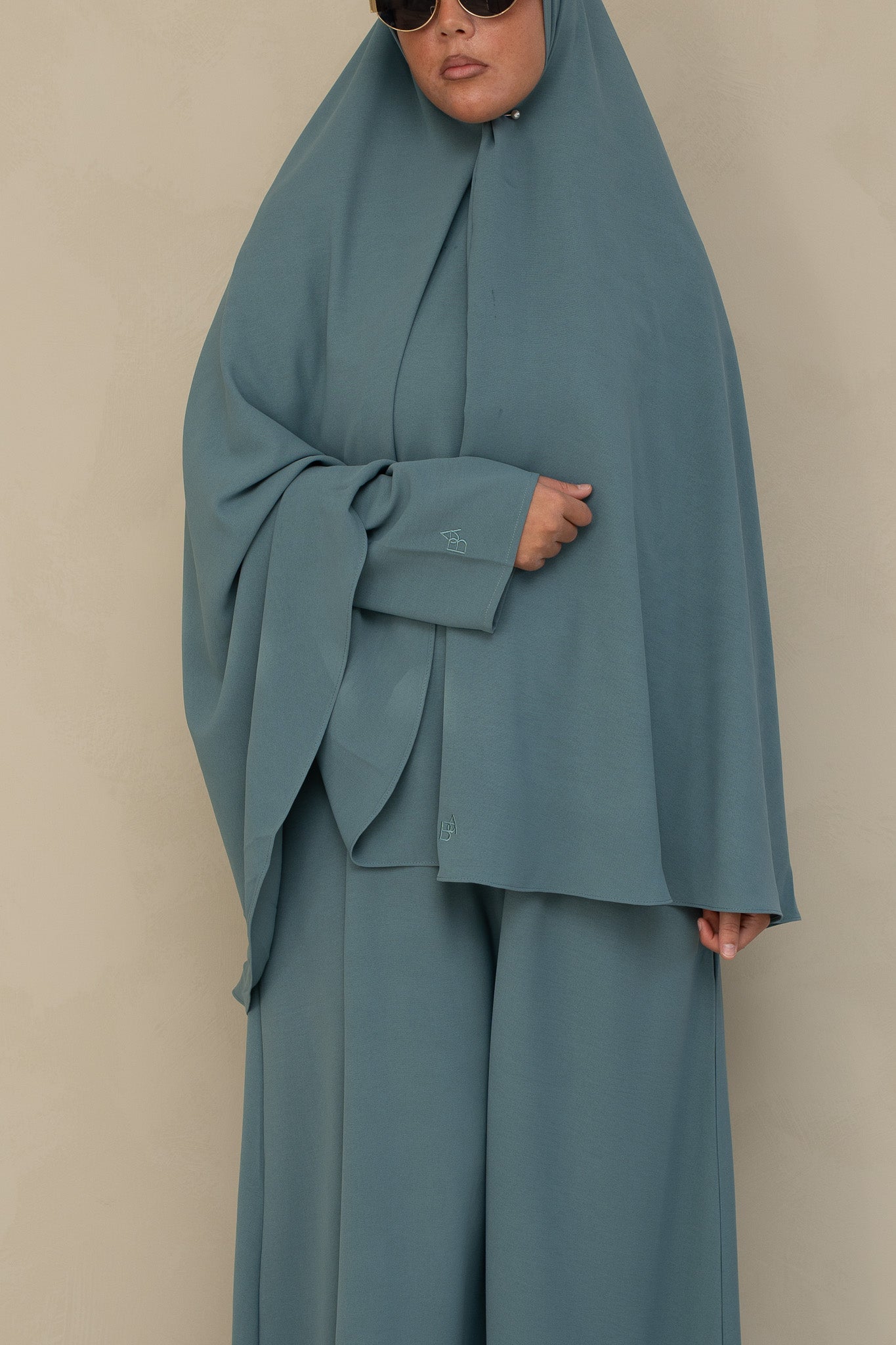 Variant gallery image 4