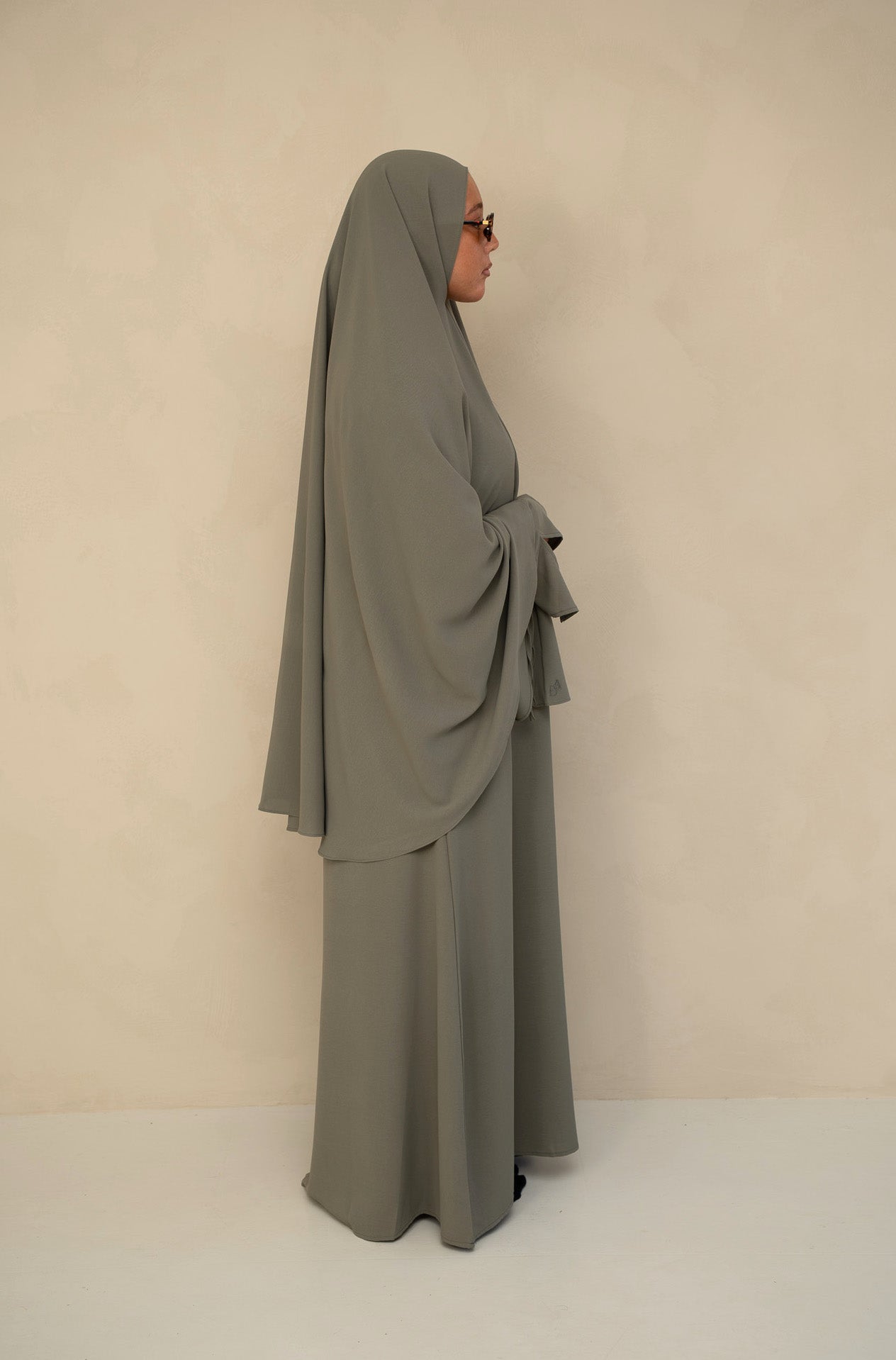 Variant gallery image 2