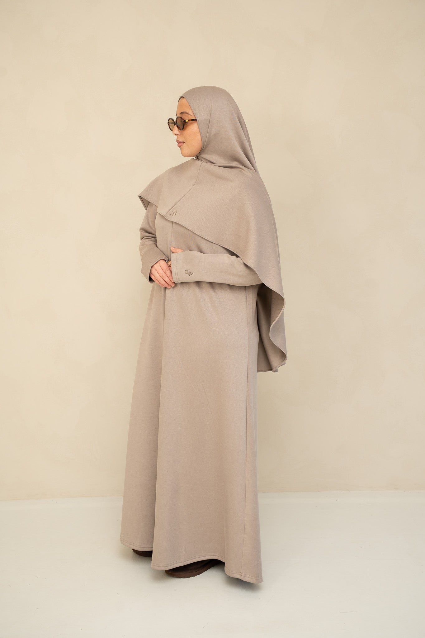 Variant gallery image 2