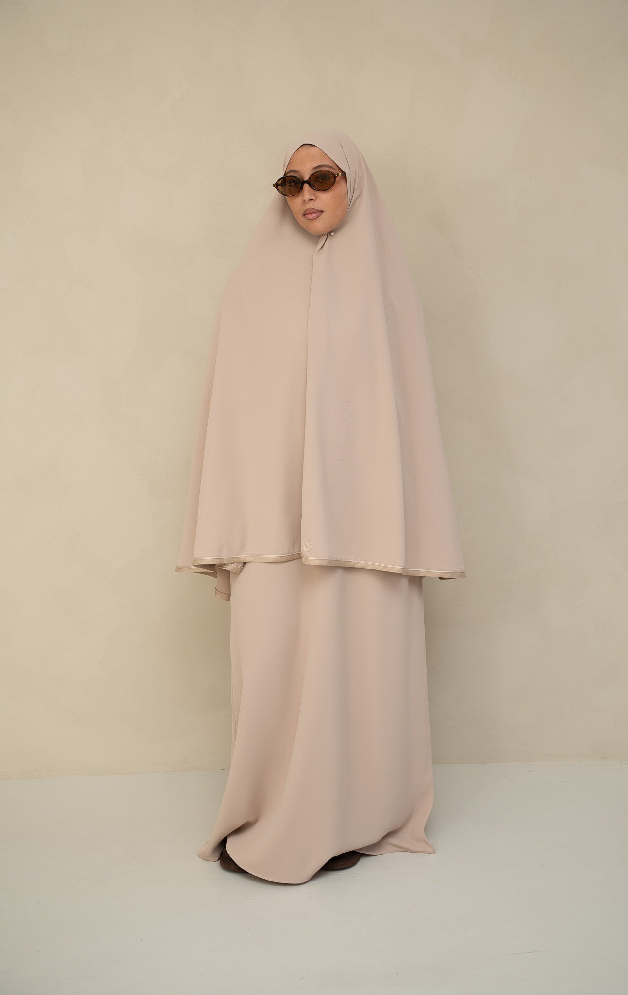 Variant gallery image 2