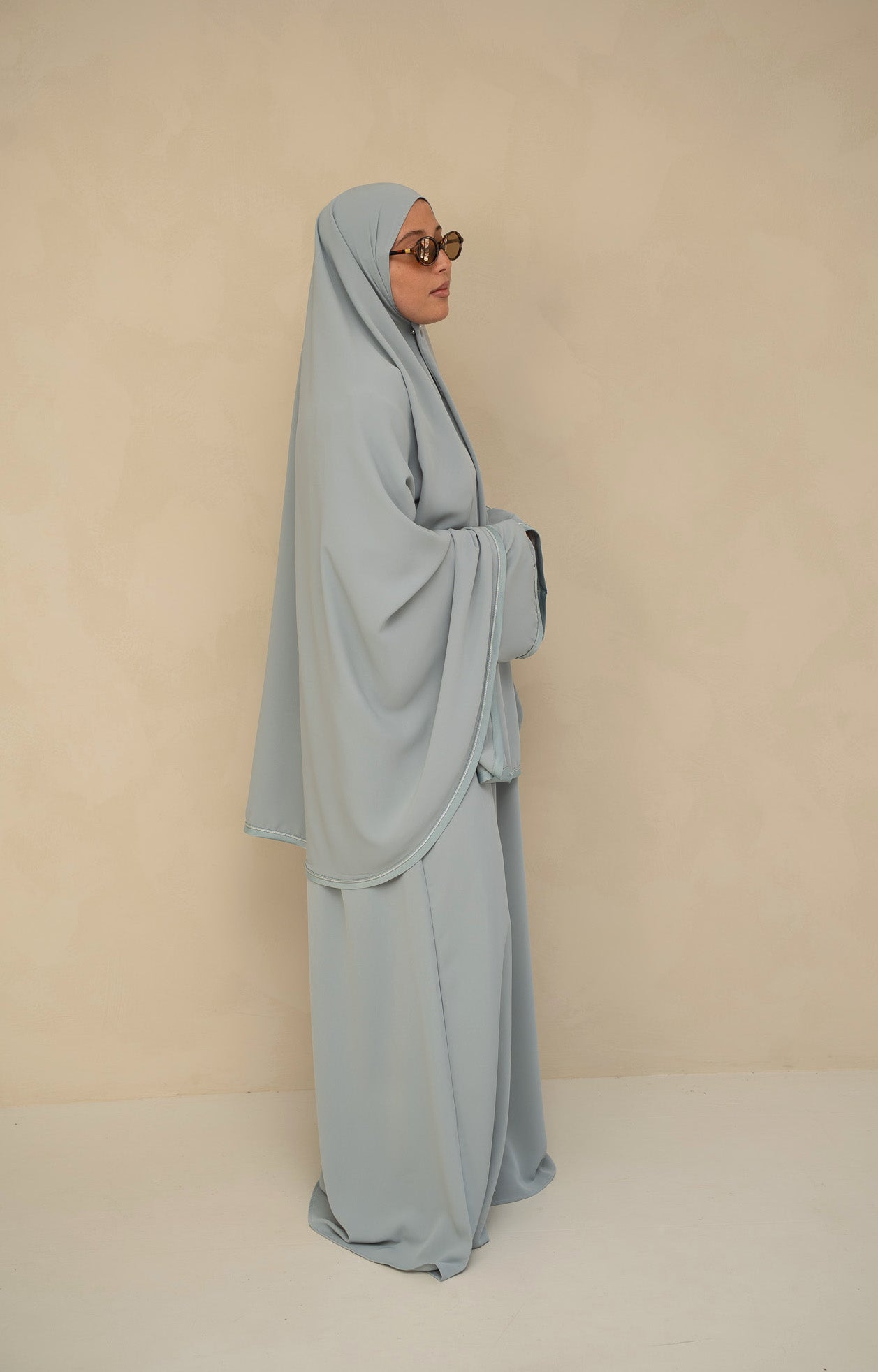 Variant gallery image 2