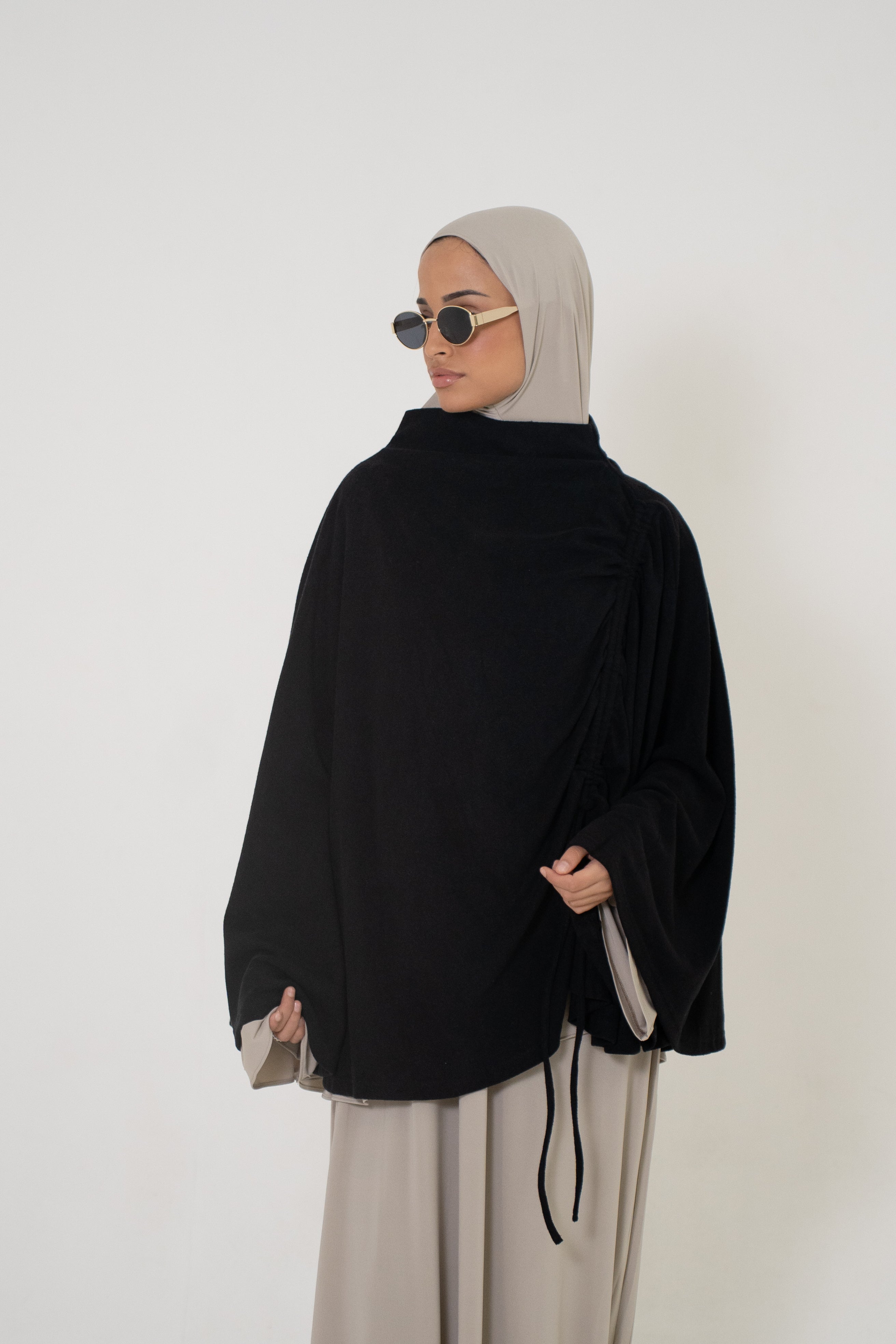Lace Poncho '25