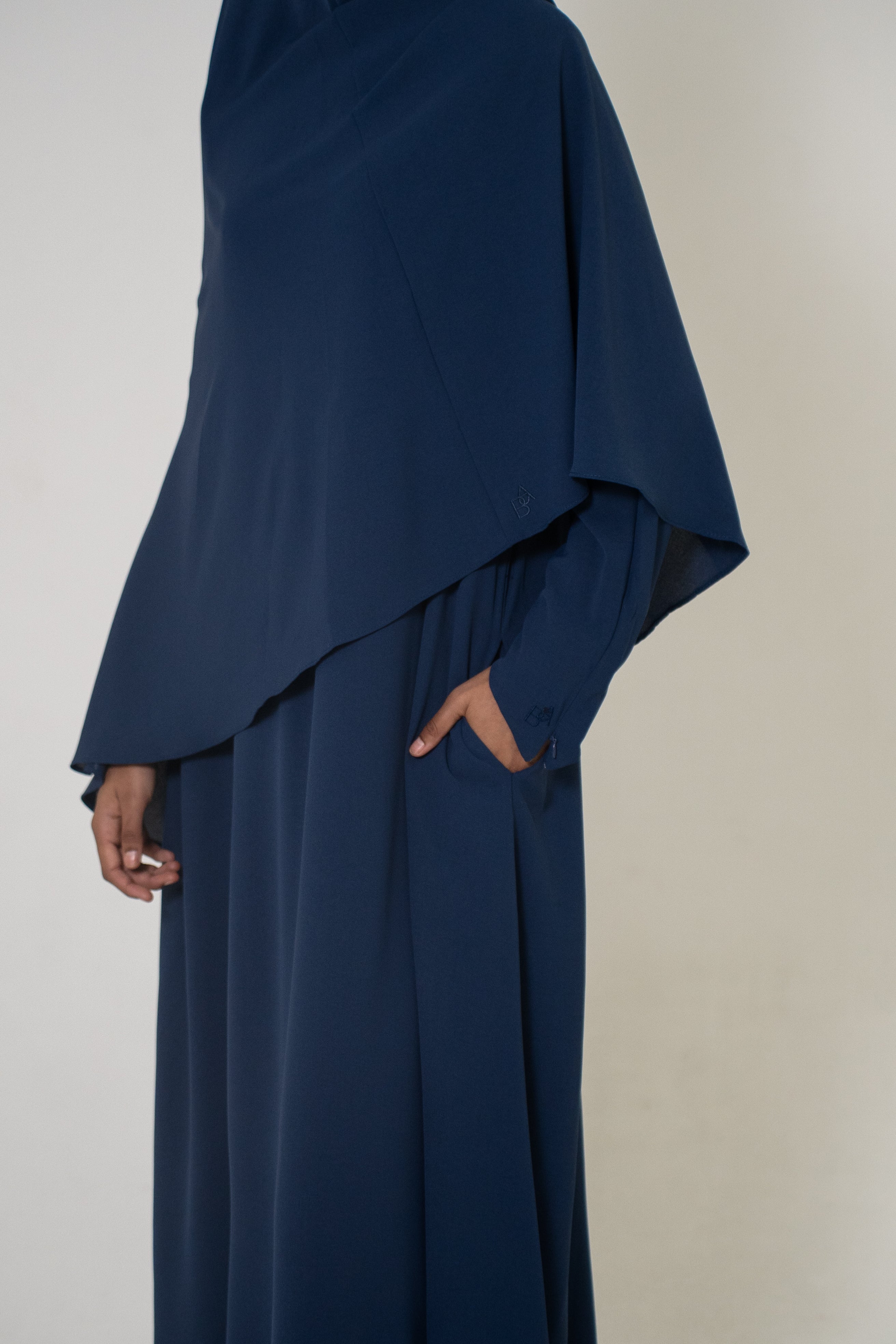 Variant gallery image 2