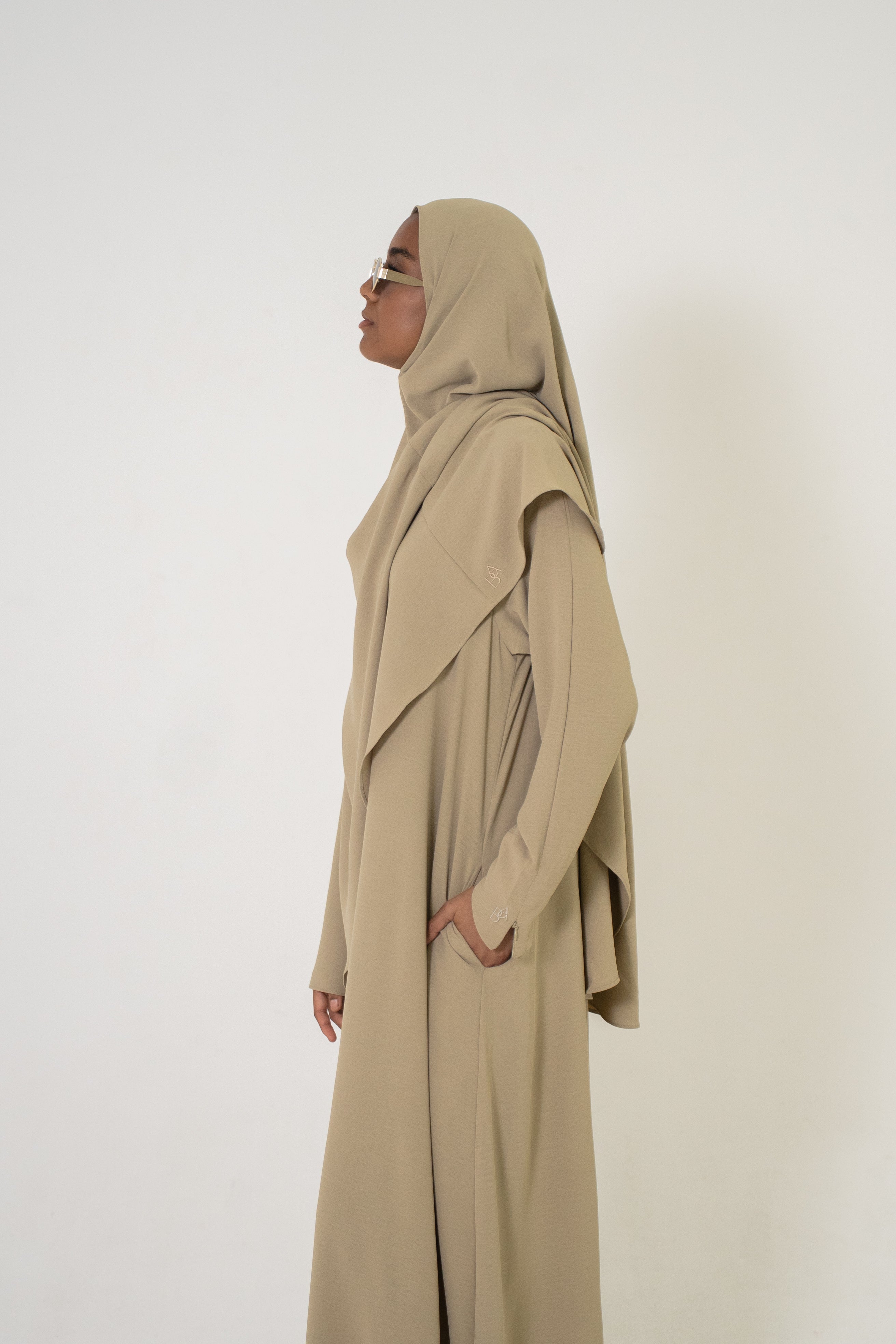 Lightweight Classic Abaya