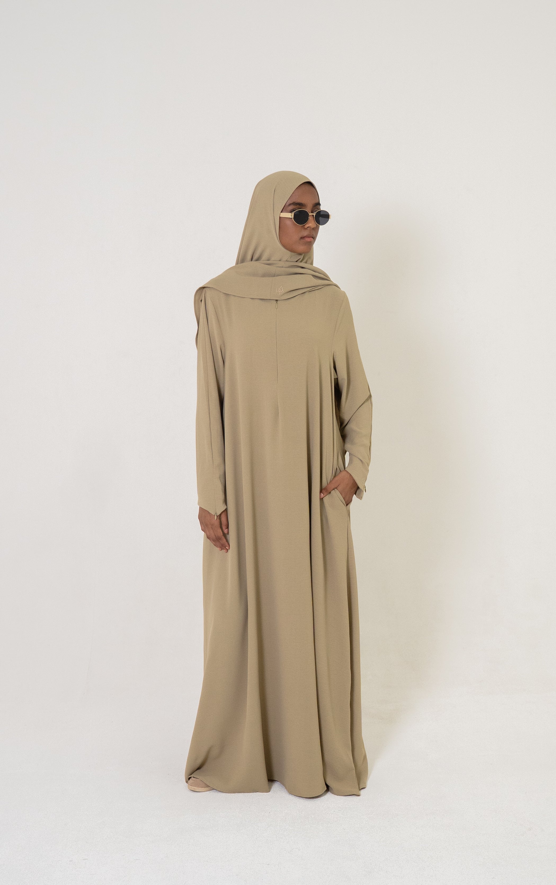 Variant gallery image 3