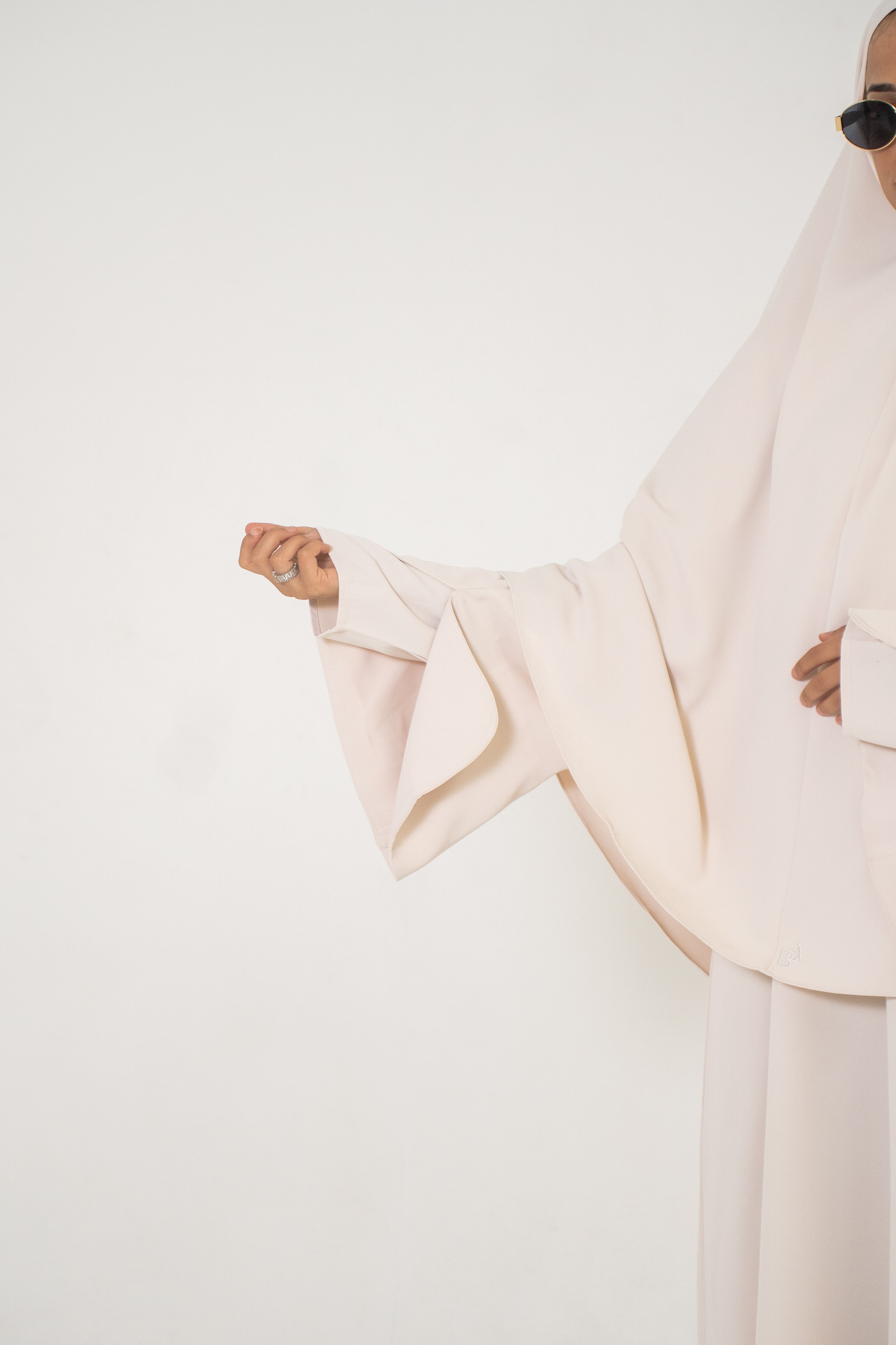 Variant gallery image 4