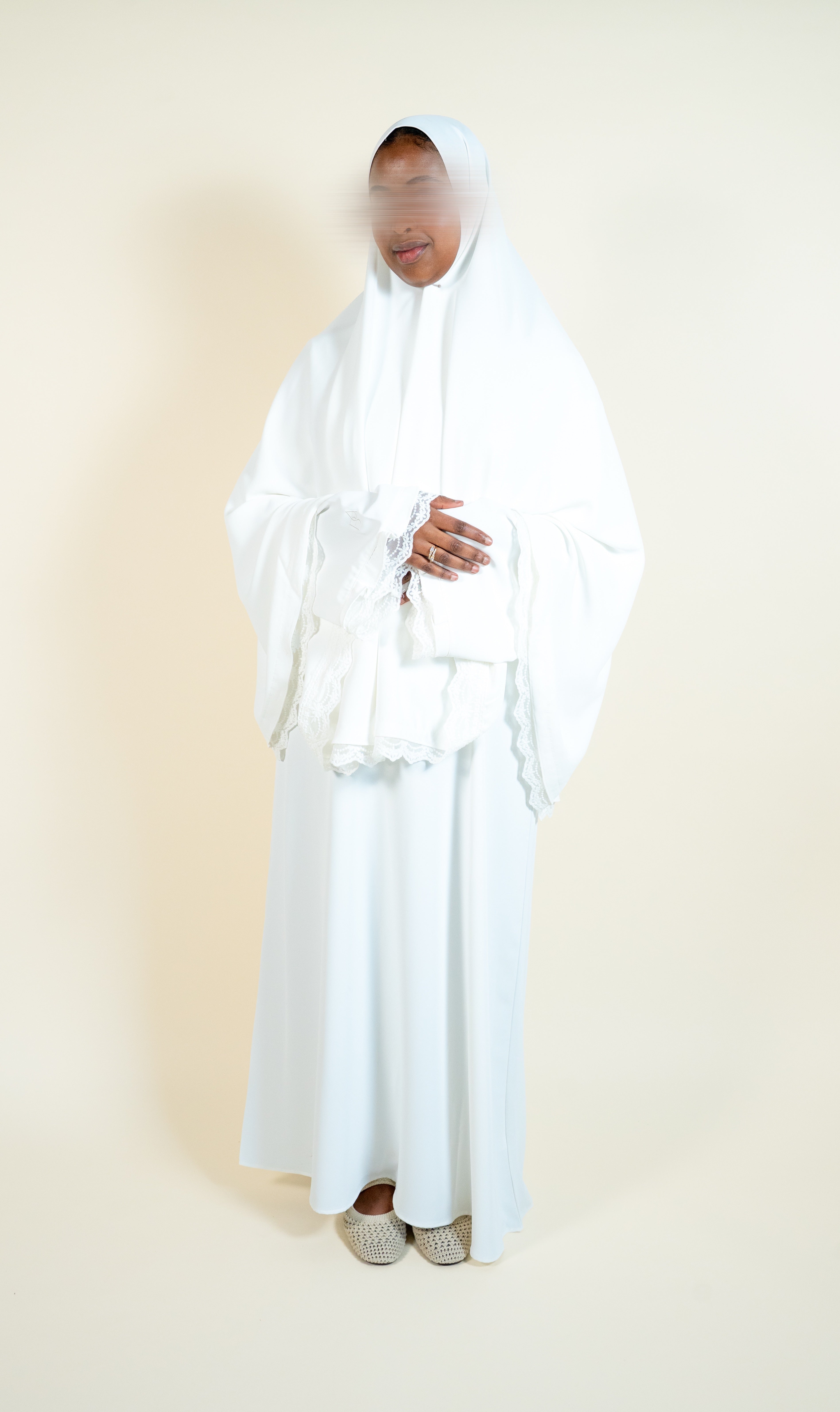 Detailed Lace Abaya & Khimar