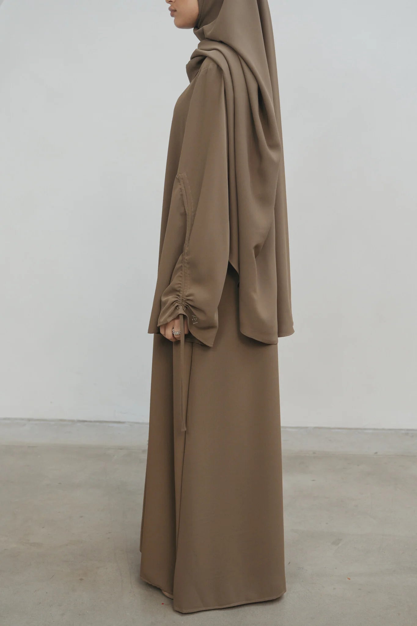 Soft Lace Abaya