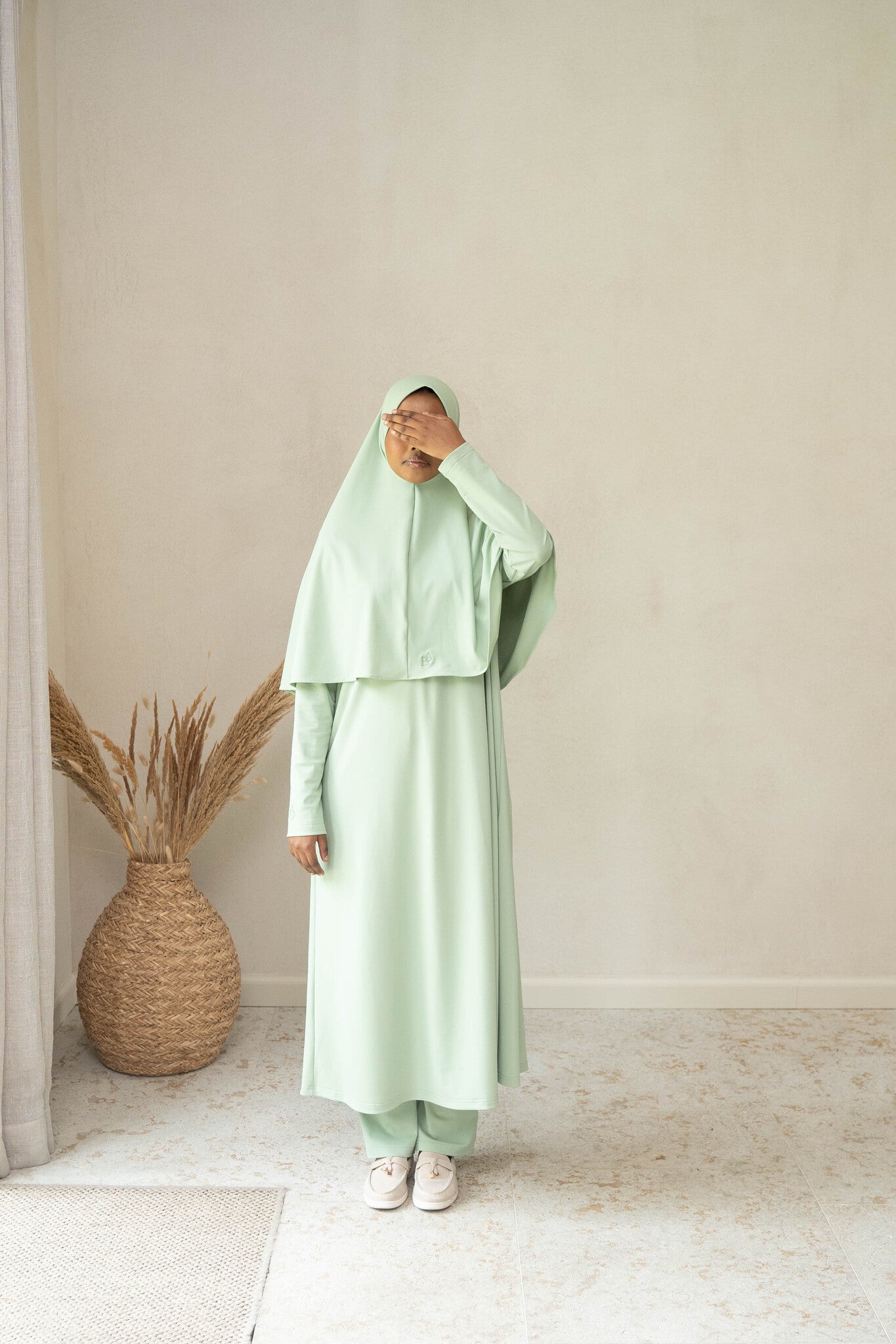 Variant gallery image 2