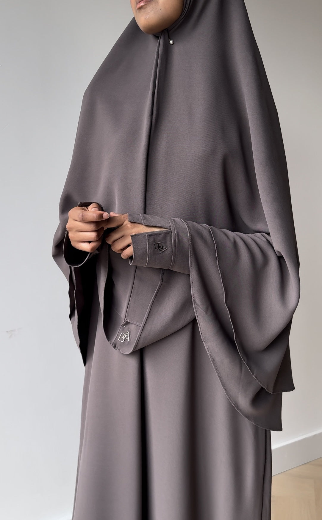 Lightweight Double Layer Abaya